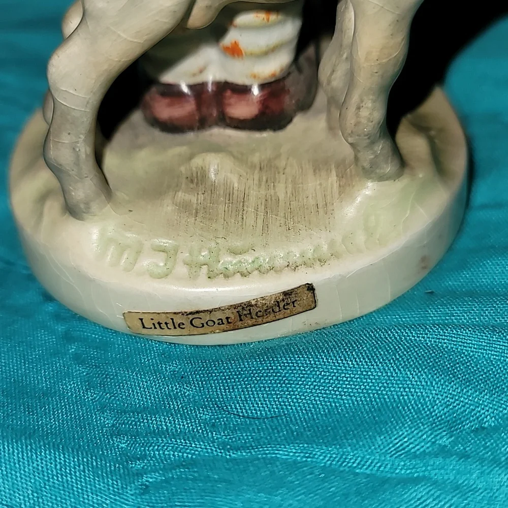M.J. Hummel Goebel Figurine Of a Boy & Goats Little Goat Herder 200/0‎ 1948